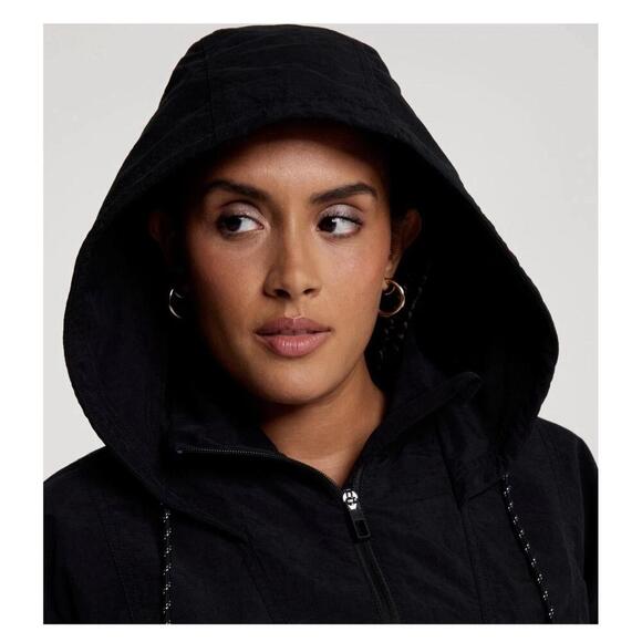 CALIA Windbreaker Womens Size M Black Hooded Anorak Pullover Water Repellent Act - Picture 4 of 9